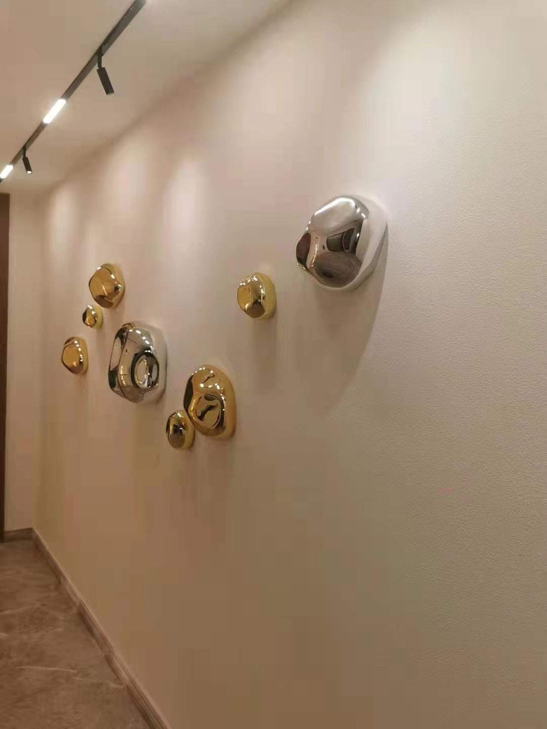 珠海御景龙湖别墅硅藻泥施工打造奢华空间(图6)