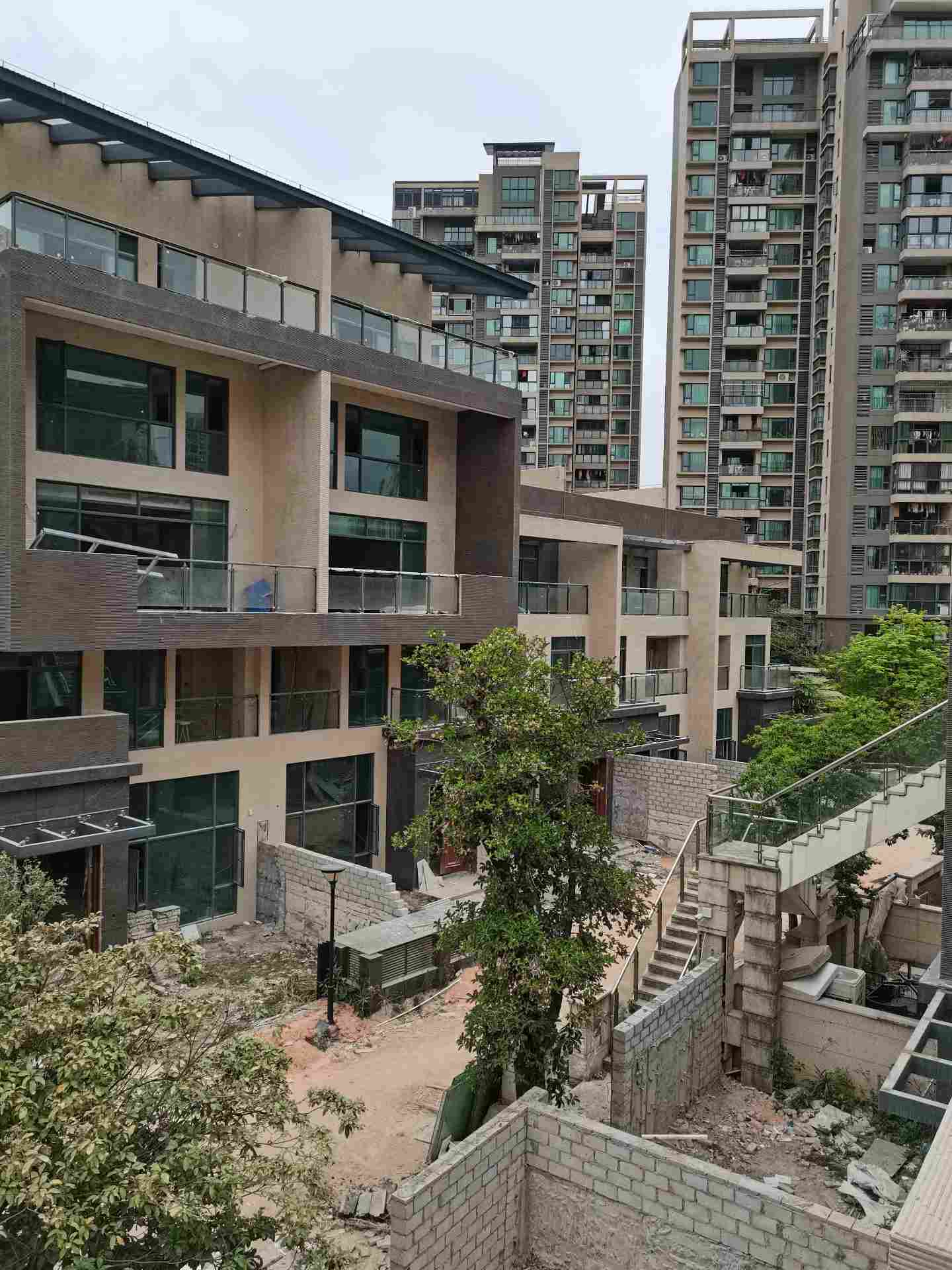 热烈祝贺ABA澳霸硅藻泥·艺术涂料 中标珠海御景龙湖别墅精装项目